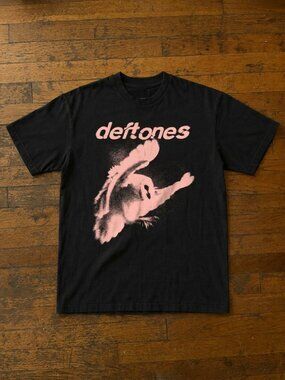 Vintage 90s Graphic T-Shirt, Vintage Band Graphic Tee, 90s Grunge Music Shirt, G